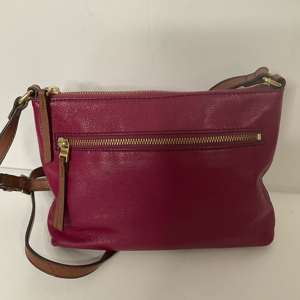 Fossil Fuchsia Leather Multi Pocket Crossbody Bag - Picture 6 of 16